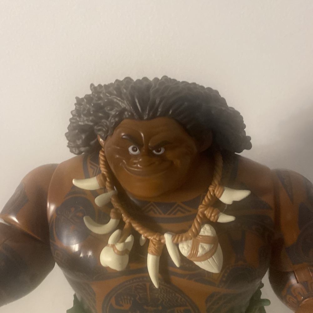 Disney Store Moana Maui Doll Talking Singing Fish Hook 12" - TESTED WORKING - Picture 2 of 16
